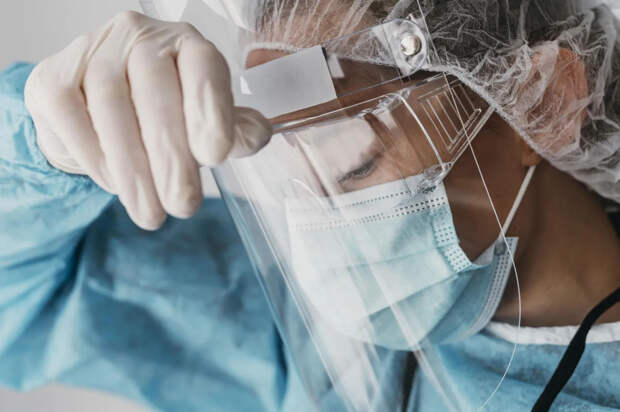 "Важно понять, что там произошло": анализы медперсонала роддома в Новокузнецке сданы в три лаборатории