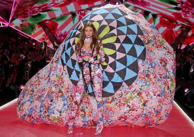 Горячее шоу Victoria's Secret 2018 в Нью-Йорке