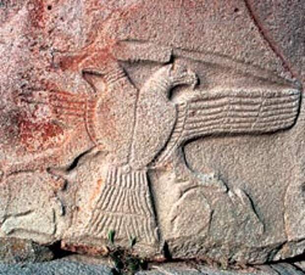 Каменный барельеф двуглавого орла из Хаттусы