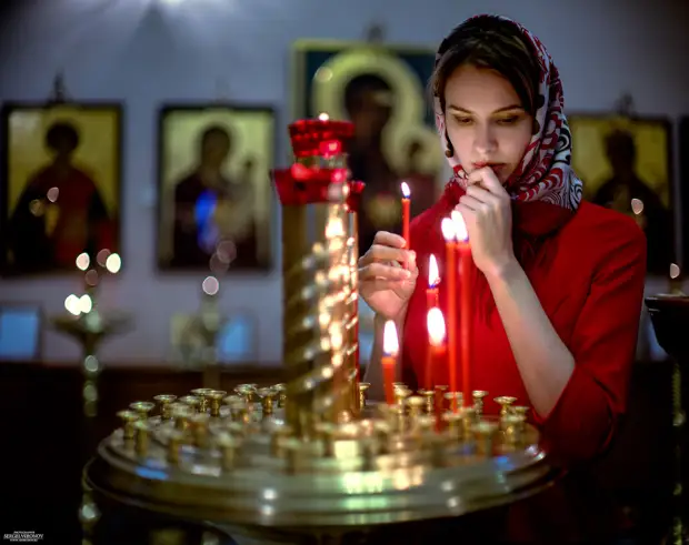 Если упала или потухла свеча в церкви и другие приметы