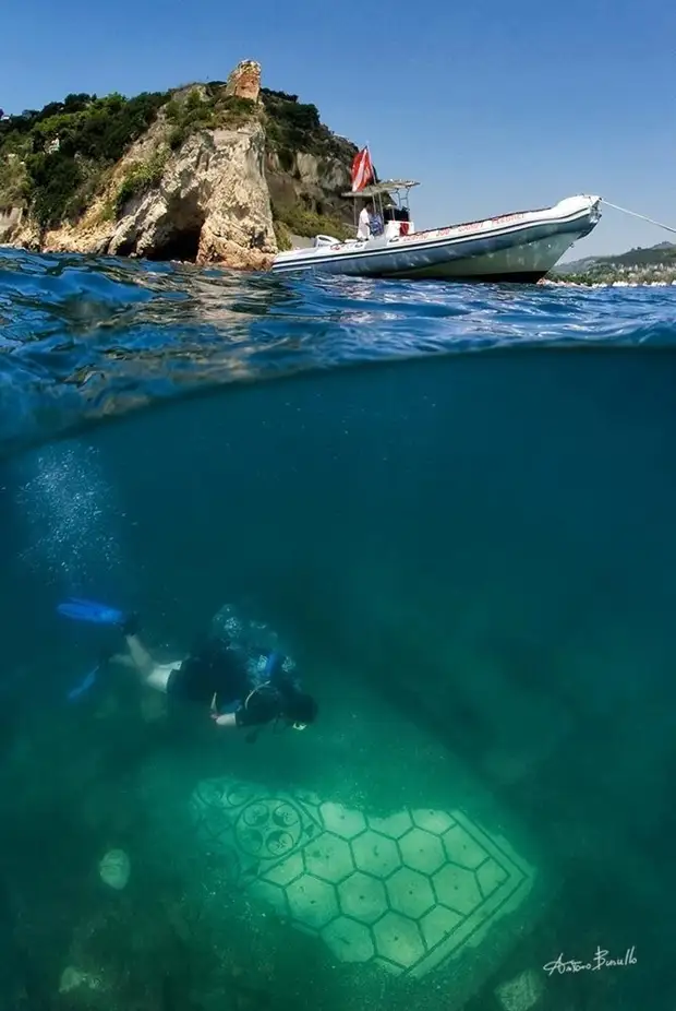 Затонувший город грехов: что стало с модным курортом Древнего Рима