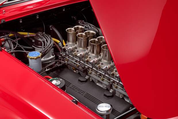 Впечатляющая реплика купе Ferrari 330 LMB