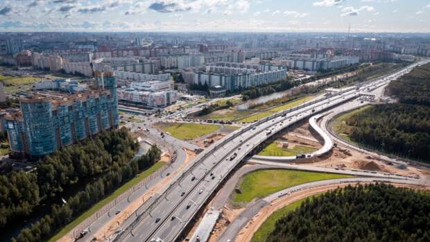 С 14 июня в Петербурге перекроют дороги в двух районах