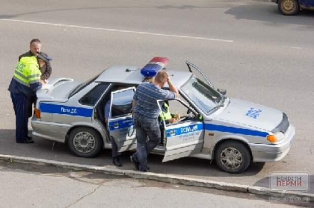 Ежедневно в Перми ловят более ста тонированных авто Ежедневно в Перми ловят более ста тонированных авто