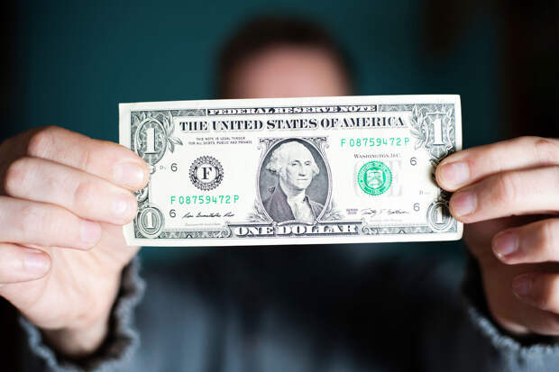 Конгрессмен Мэсси: из-за ослабления доллара мир скоро откажется от его использования