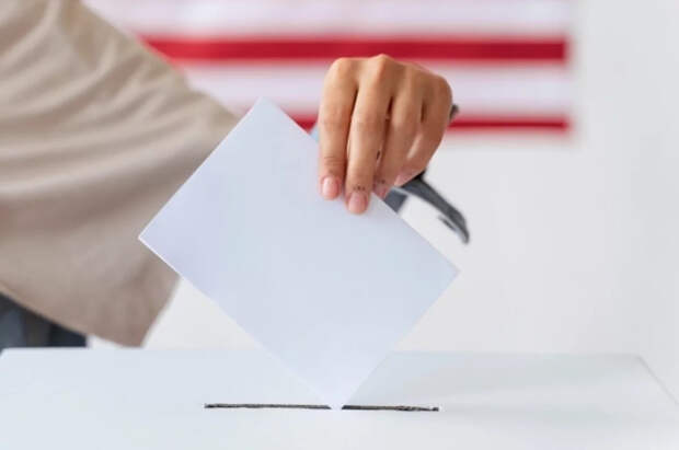 В Венгрии открылись избирательные участки на парламентских выборах