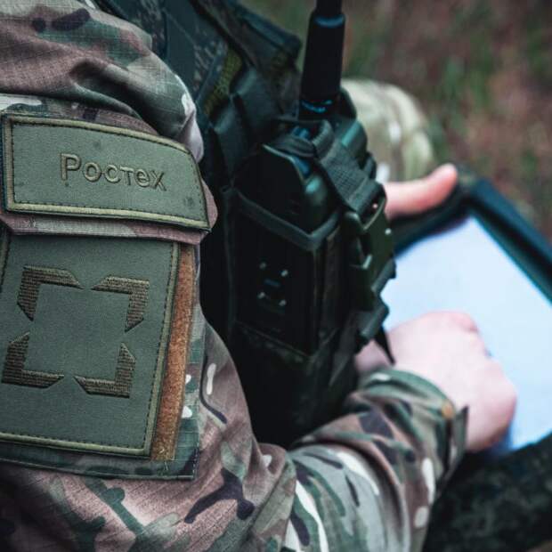 Ростех поставил в войска партию комплексов управления огнем артиллерии «Планшет-А»