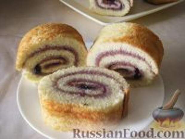 Фото к рецепту: Бисквитный рулет «Домашний» Фото к рецепту: Бисквитный рулет «Домашний»