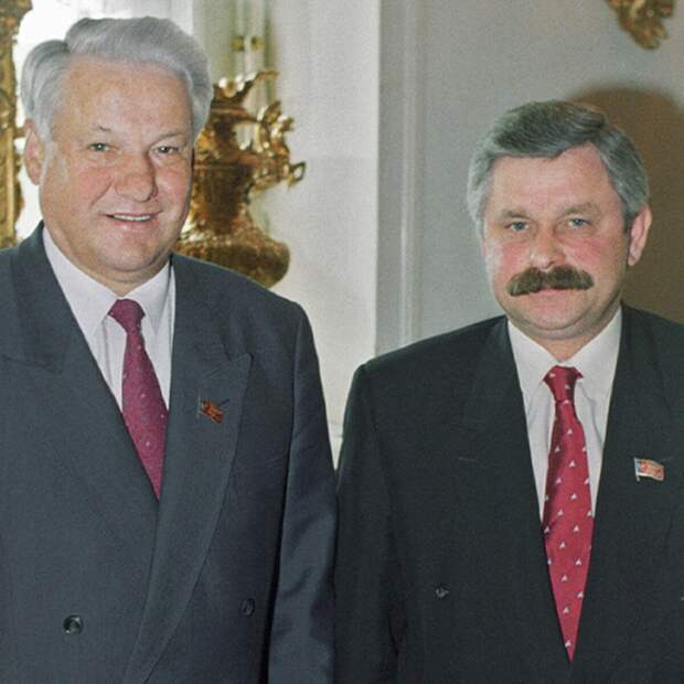 Борис Ельцин и Александр Руцкой