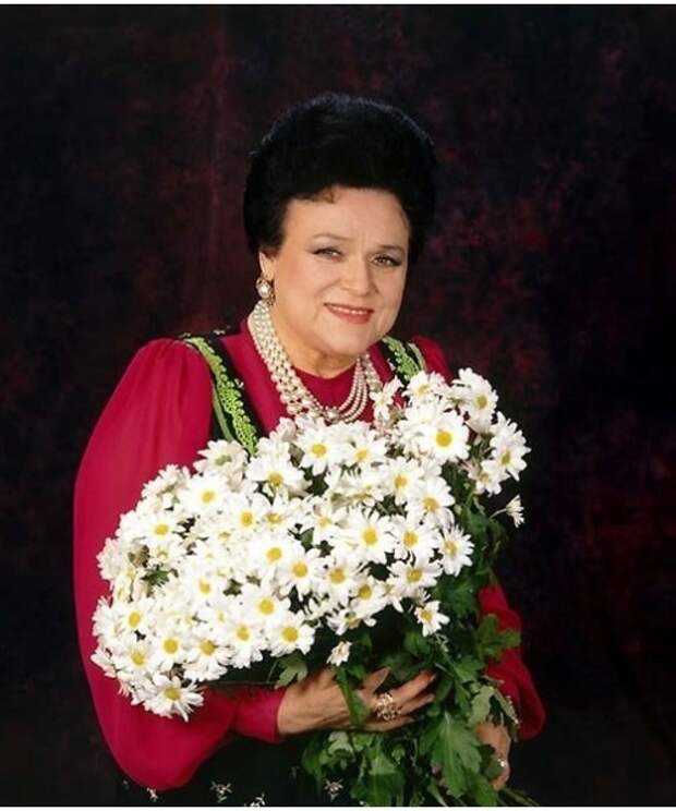 Фотография Людмила Зыкина (photo Ludmila Zykina) Фотография Людмила Зыкина (photo Ludmila Zykina)