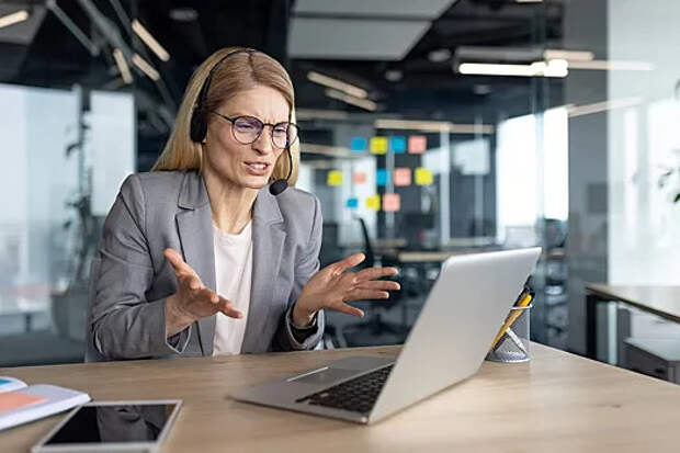 Юрист объяснил, в каких случаях можно уволить сотрудника за критику начальства