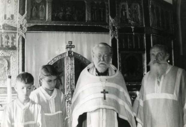 Православный священник отец Александр. 