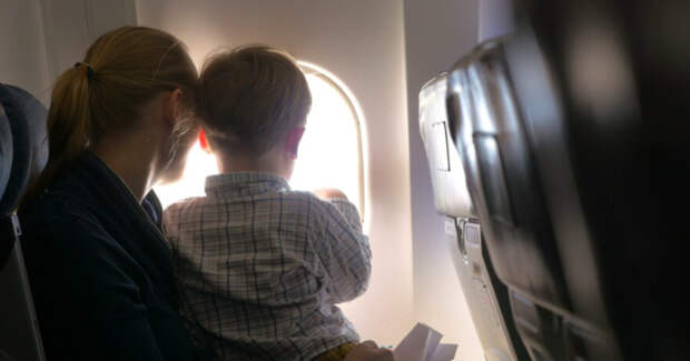 Авиакомпания Azur Air начала отменять рейсы после проверки