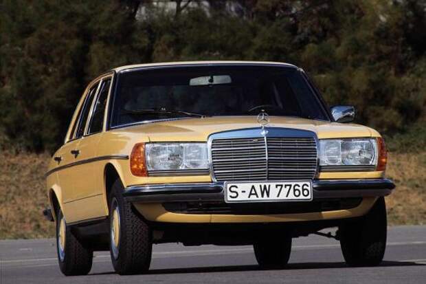 10. Mercedes-Benz 280 E 1975.jpg