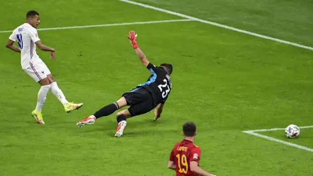 Испанский арбитр объяснил, почему гол Мбаппе нужно было засчитывать