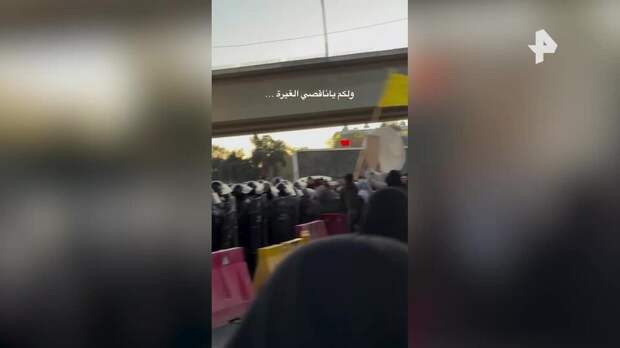 Толпы жителей Багдада направились к посольству США