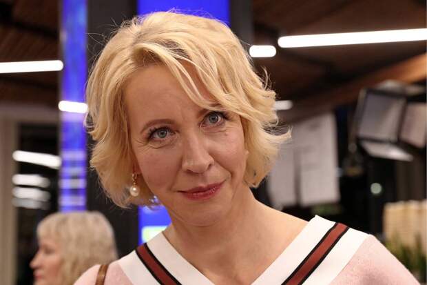 Уехавшая в Европу Лазарева* обратилась к российским СМИ с предложением