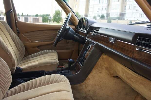 Служебный Mercedes-Benz W116 из СССР Служебный Mercedes-Benz W116 из СССР W116, mercedes, mercedes-benz, олдтаймер, ретро авто