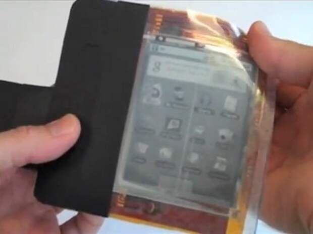 Канадские ученые разработали гибкий айфон