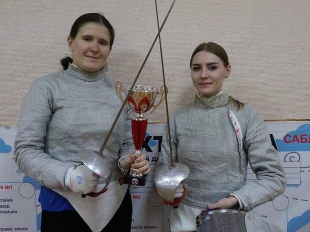 Фехтовальщицы из Хорошёво-Мнёвников стали третьими на чемпионате Москвы