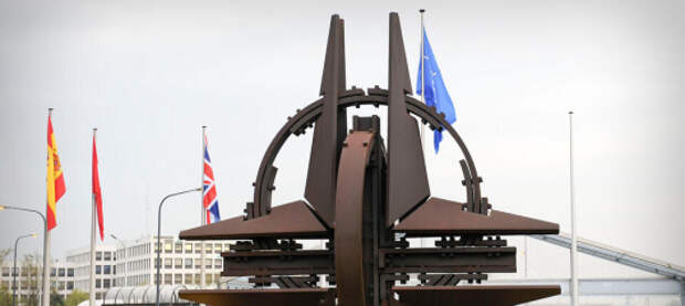 В НАТО и Еврокомиссии отреагировали на информацию о сокращении контингента США в странах Европы