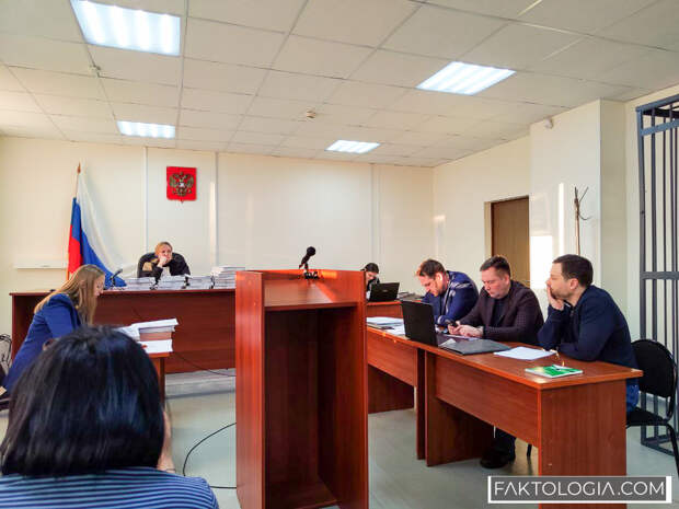 На суде по делу экс-замглавы ХМАО Шипилова, обвиняемого во взятках, огласили данные о движении почти 200 млн рублей по его счетам