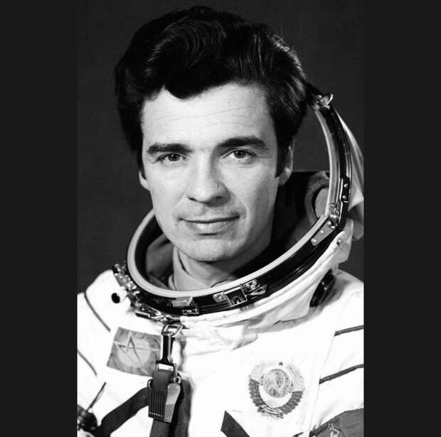 Летчик-космонавт Зудов умер в возрасте 82 лет