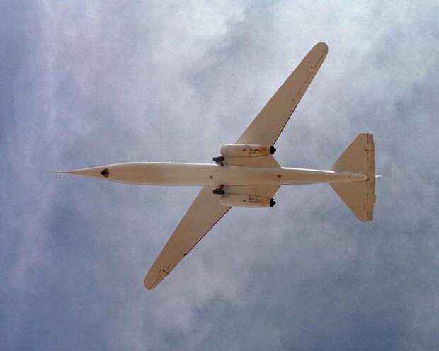 Наземная съемка AD-1 во время одного из испытательных полетов. /Фото: nasa.gov