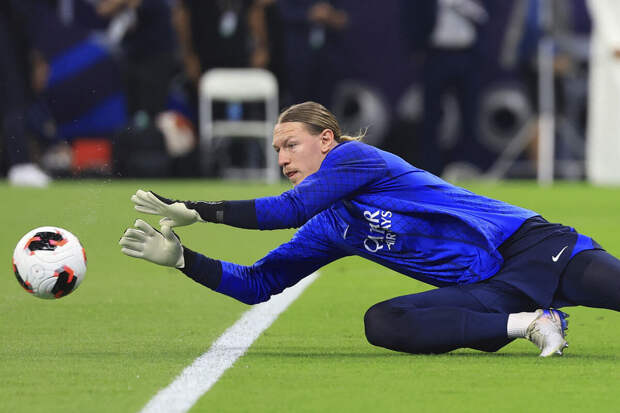 Голкипер "ПСЖ" Сафонов сыграет с первых минут в матче с "Баварией" в ЛЧ