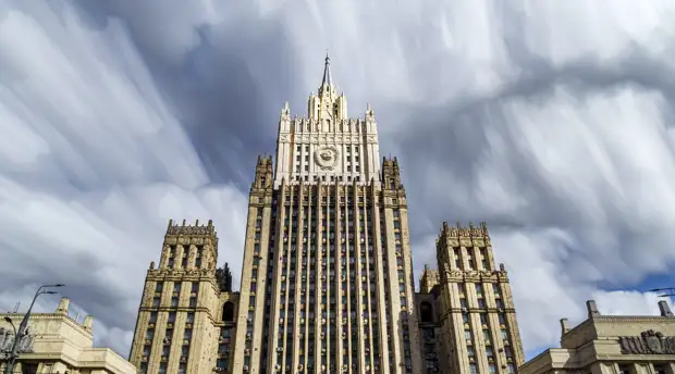 «Идёт перемещение войск»: Шойгу заявил о сосредоточении 40 тысяч военнослужащих США и НАТО у границ РФ