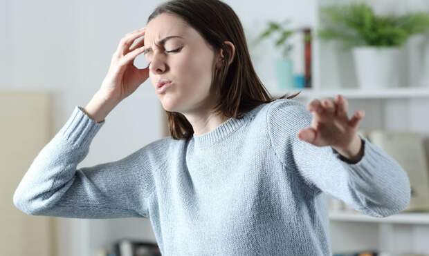 Мигрень, болезнь Меньера или инсульт: как по симптомам понять причину головокружения