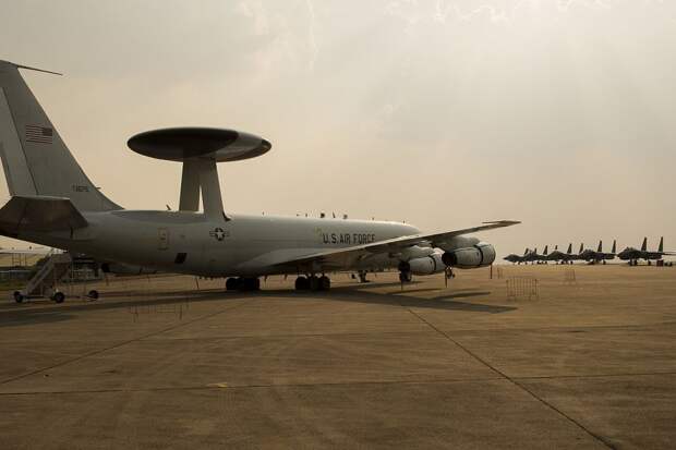 Иран вывел из строя летающий радар ВВС США E-3 Sentry