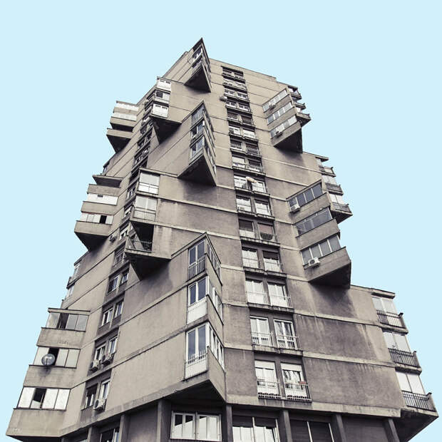 Мужчина из Сербии нашёл в Белграде здания, будто вышедшие из кадра "Звёздных войн" Звёздные войны, архитектура, белград, здания