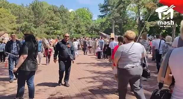 Атмосфера в праздничном Симферополе