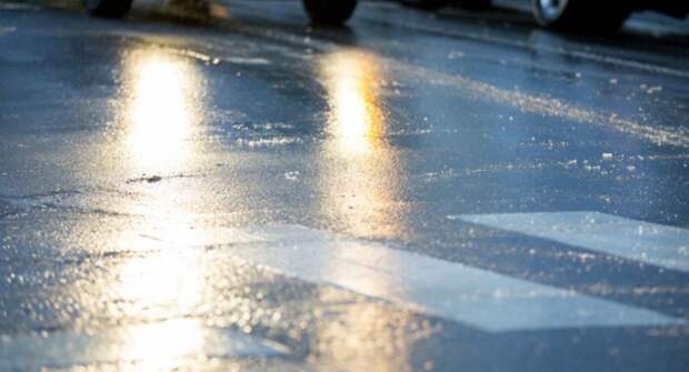 Как безопасно ездить в гололед на летних шинах