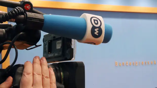 В российском посольстве назвали примером политики двойных стандартов позицию США по DW