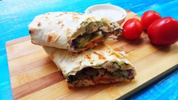 Фото к рецепту: ПП шаурма 3в1: сытно, полезно, вкусно Фото к рецепту: ПП шаурма 3в1: сытно, полезно, вкусно