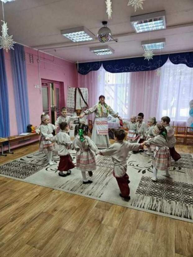 Музыкальное развлечение в средней группе.