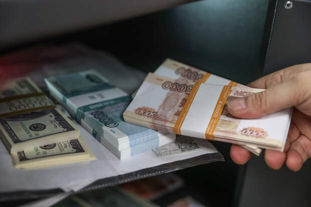 Школьная учительница отдала мошенникам более миллиона рублей в Удмуртии