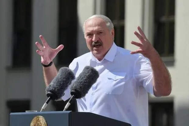 Лукашенко пригрозил третьей мировой войной