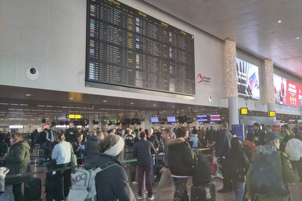 Европейцы напуганы обнаружением беспилотников в аэропортах и на военных базах