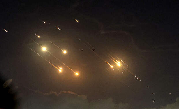 Иран атаковал американские базы на Ближнем Востоке на фоне заявлений президента США