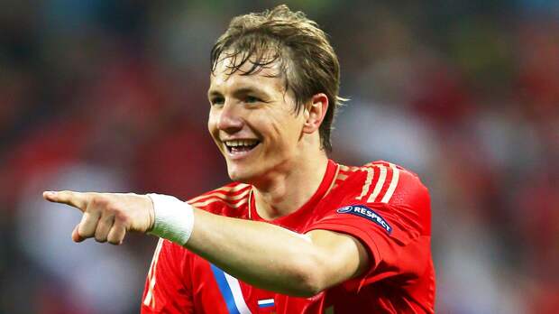 Роман Павлюченко дал прогноз на матч Лиги Европы «Фенербахче» — «Астон Вилла»: «Их игроки уже прошли свой пик»