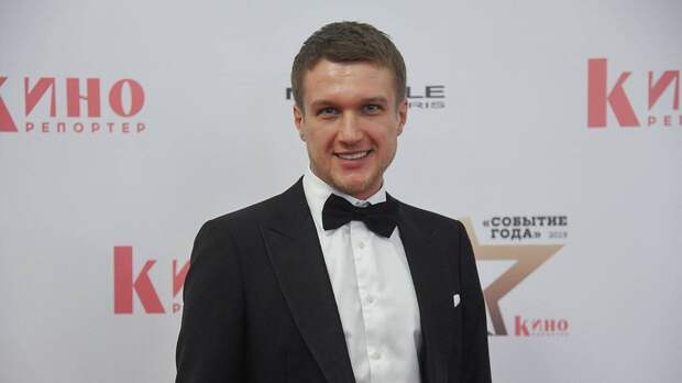 «Даже грустно»: Анатолий Руденко и Елена Дудина показали полугодовалого сына