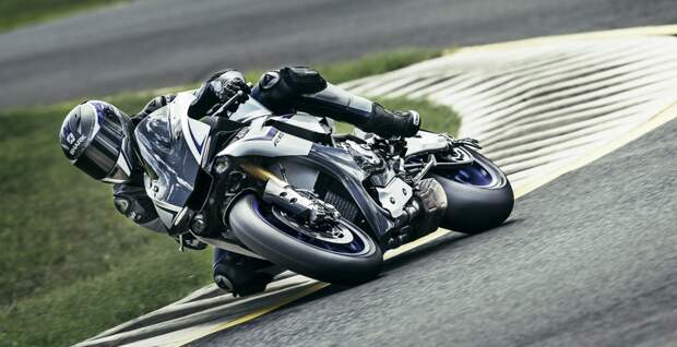 Новый супербайк Yamaha YZF-R1M вновь доступен для заказа