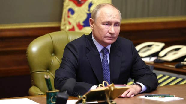 Путин потребовал лучше продвигать российские вооружения за рубежом