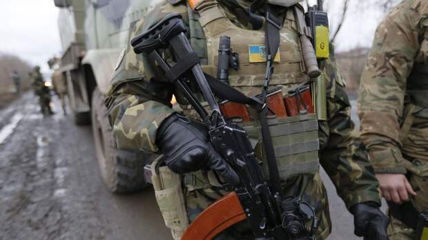 "Это какой-то абсурд": идейный боевик ВСУ осудил происходящее на Украине