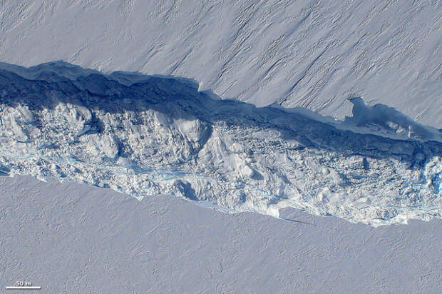 Ледник Пайн-Айленд - самый быстро тающий ледником Антарктиды.