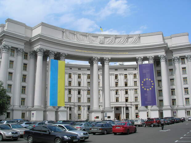 Депутат Толмачев: Вместо «американской мечты» Украины получила «хунту и тирана»