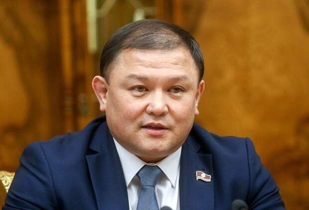 Дастанбек Джумабеков. Фото:duma.gov.ru